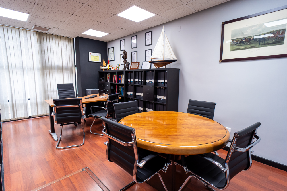 _srgb_cervera_palaez_campomanes_abogados_oficina_38_1_1x